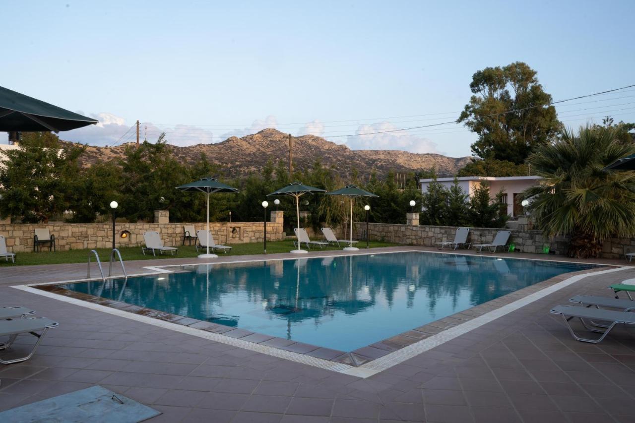 Dimitris Villa Hotel Матала Екстер'єр фото